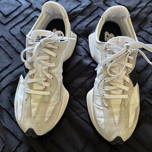 New Balance 327 Fashion Sneakers